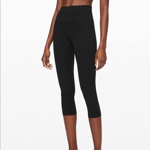 Lululemon cropped wunder unders